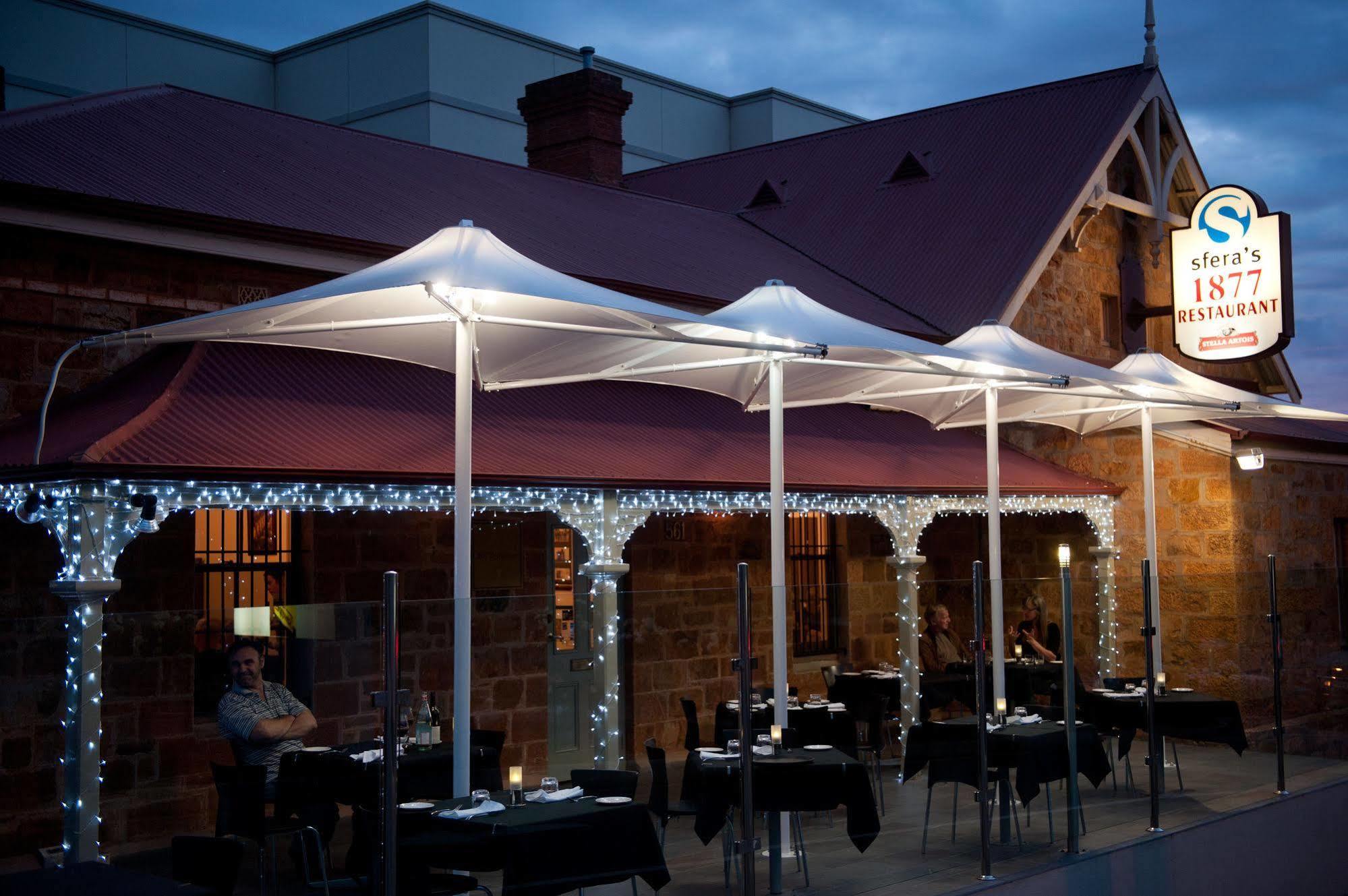 Sfera'S Park Suites & Convention Centre Adelaide Exterior foto